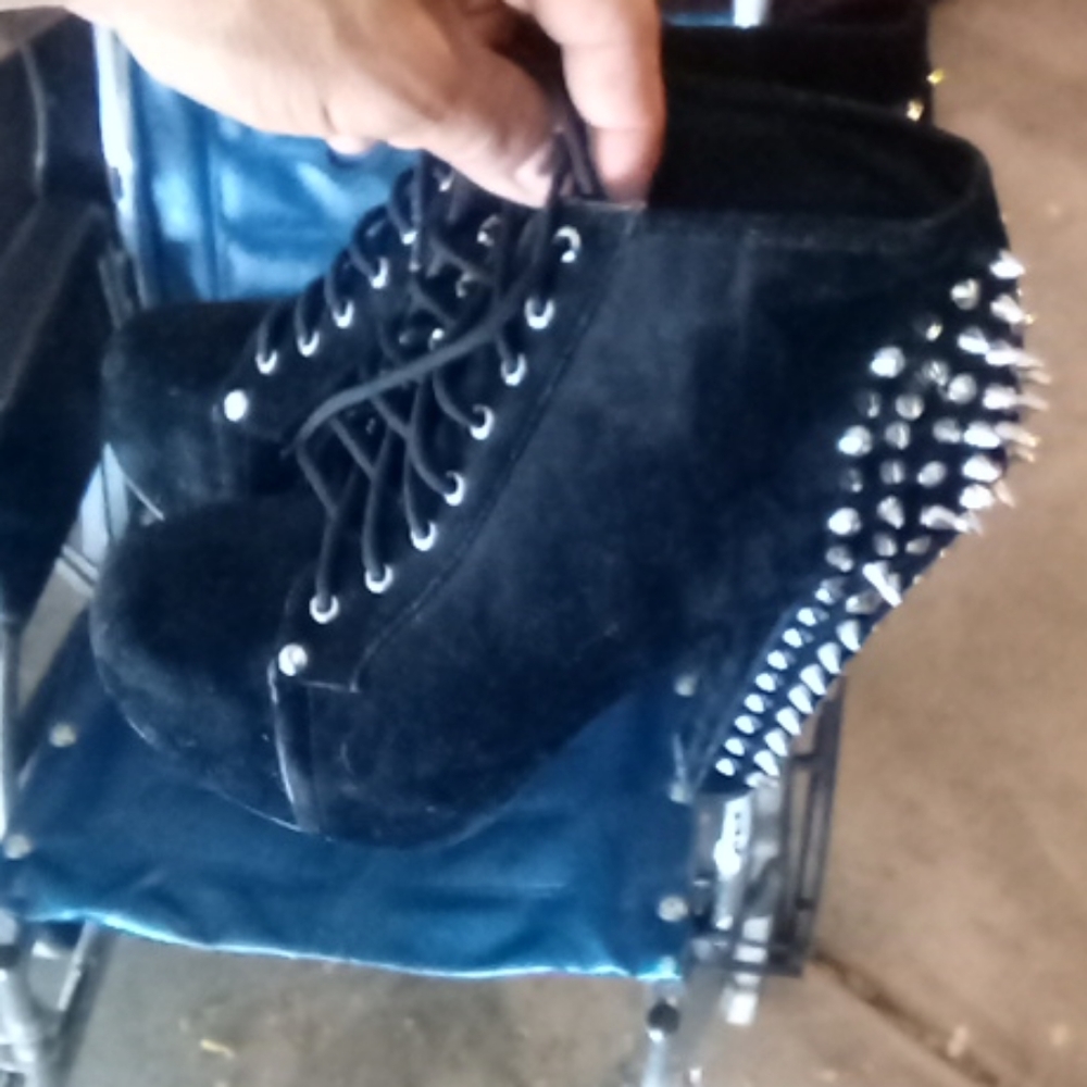 Shoes 👠 - Picture 5 of 6